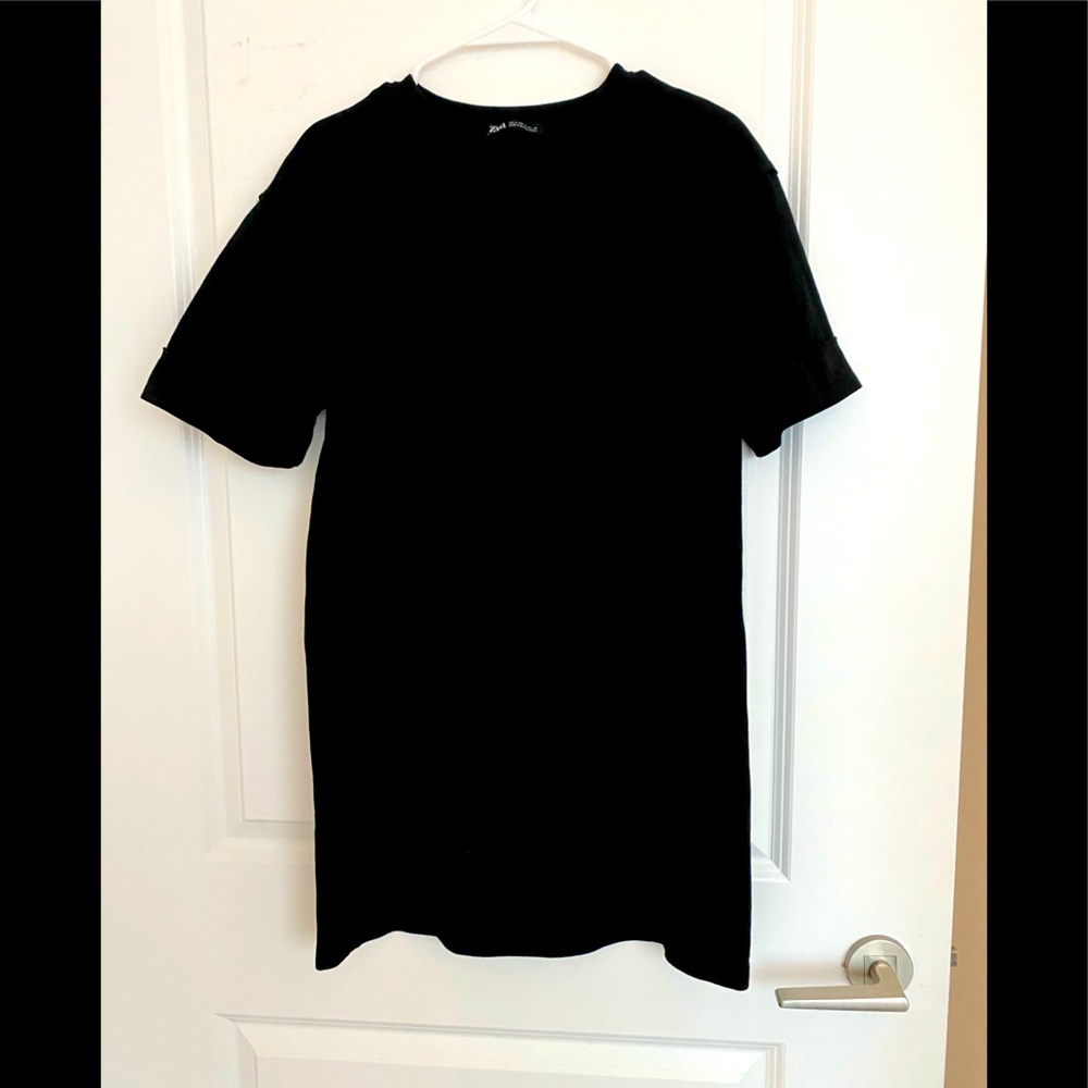 Loose black Zara 'sack' dress